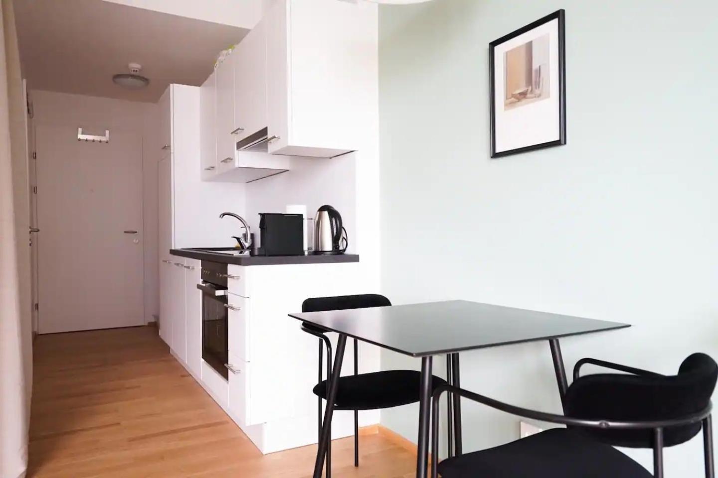 דירות וינה Exquisite Studio With Rooftop Pool מראה חיצוני תמונה