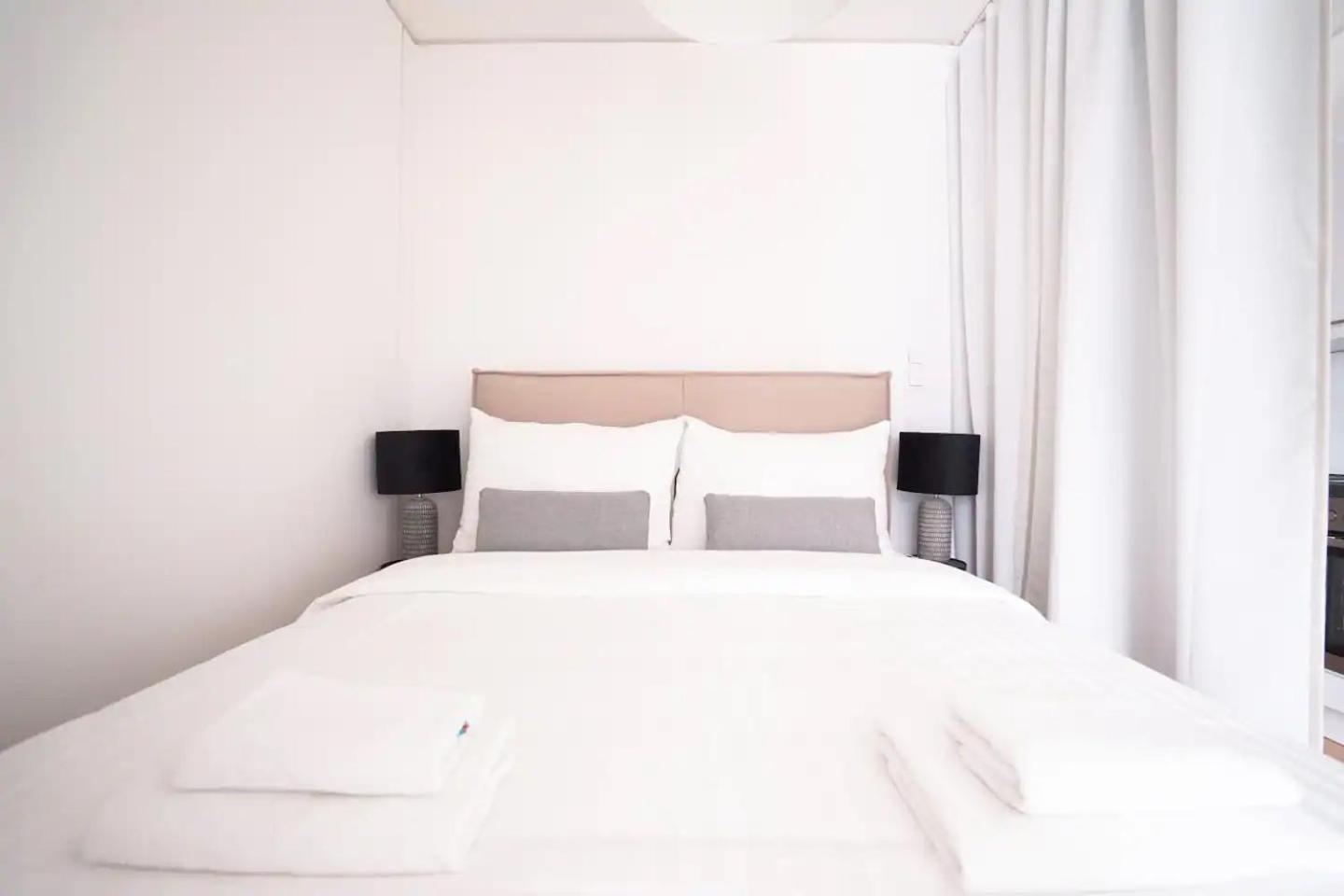 דירות וינה Exquisite Studio With Rooftop Pool מראה חיצוני תמונה