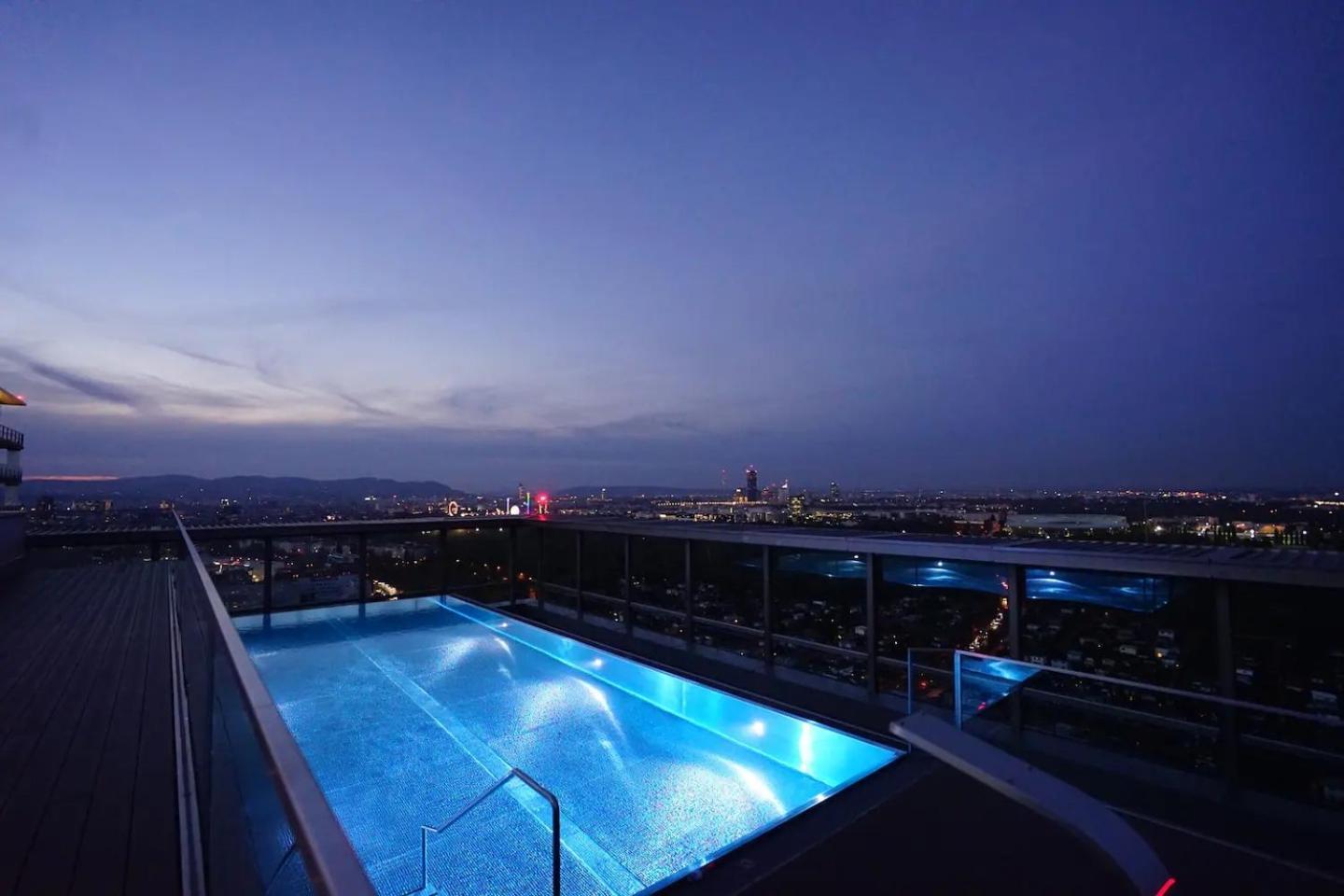 דירות וינה Exquisite Studio With Rooftop Pool מראה חיצוני תמונה