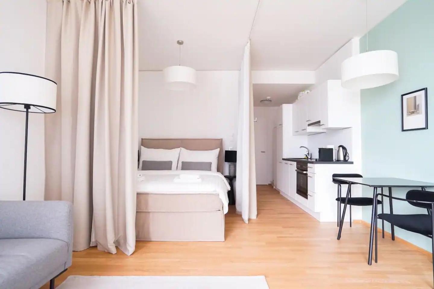 דירות וינה Exquisite Studio With Rooftop Pool מראה חיצוני תמונה